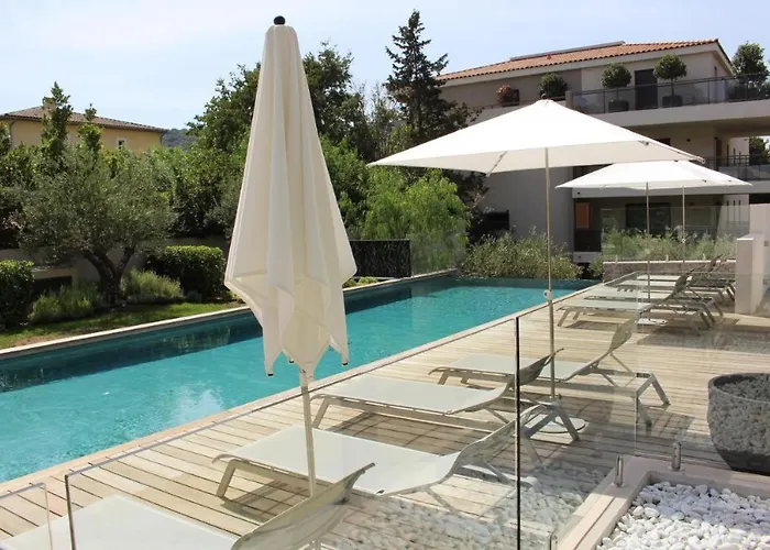 Casita 4 - Avec Piscine, Gym & Parking 쎙뜨호뻬